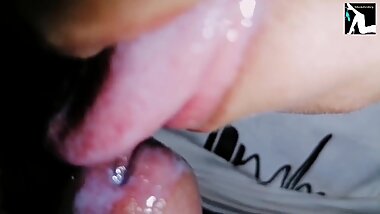 කොළඹ වැඩට ගිහින් ගමට ආපු ගමේ Asian Girl