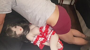 Se me Abre De Piernas Para que Le Introduzca Todo Mi Pito