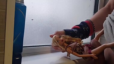 I Fuck a Pretty Blonde who has that Dress that Highlights everything