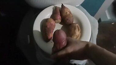kamo-TITE Sarap... (Yummy Sweet Potato Jerk Off)