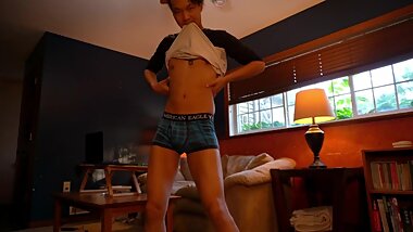 Cute Asian Twink Stripping and Dancing Naked