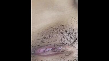 अलिअलि पुति खेलाको पानी पानी भयो, get Horny while I Touch my Tight Pussy