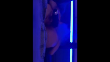 Horny Petite was in the Mood 222 Play