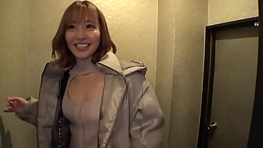 【W爆乳おっぱい&times_W上目遣いフェラ&times_W激イキ絶頂】全てが倍プッシュな神回クリパ乱交SP！！！SSS級美女ツートップとほろ●い酒！Hなトーク&amp_ゲームでデカ乳が弾むッ弾むぅッッ！！●うと敏感になるドスケベボディは即絶頂！おもらし爆潮！！イキ潮連発ッッ！！！レズっちゃう程テンションあげあげ激ハメSEXで最高の性夜にしようぜッッ！！！：朝までハシゴ酒 87 inクリスマスムードの田町駅周辺【Part2】 https://is.gd/zpGrHD