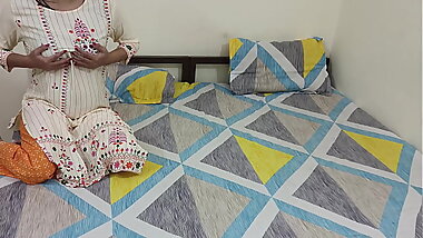 Indian college girl Sona got fucked in hot salwar kameez from her teacher for passing marks. Saarabhabhi6